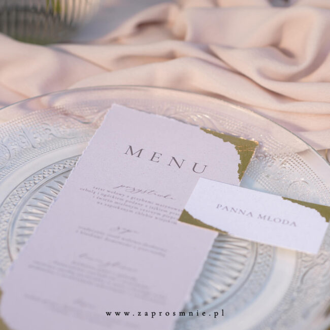 Ślubne menu na stół weselny